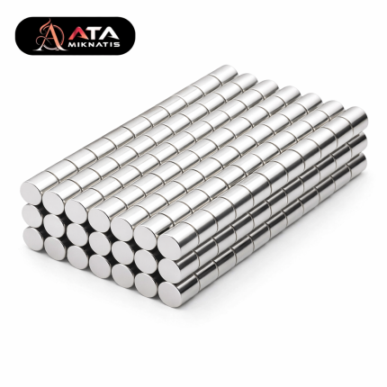 Küçük yüzeylerde güçlü tutuş sağlayan 4x4 mm neodimyum mıknatıs; devre sabitleme, montaj ve mini mekanik uygulamalara uygundur.